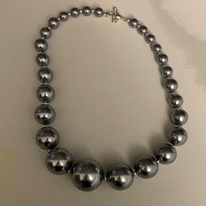 Beautiful  Pewter faux Pearl Necklace